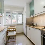 Belem Riverside Charming Apartamento *
